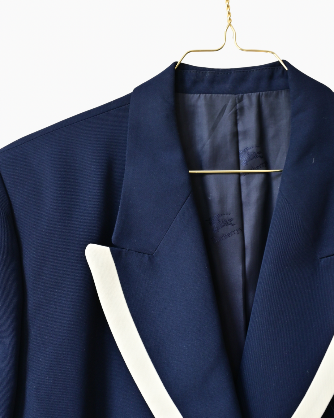 BURBERRYS’ NAVY BLAZER (M)