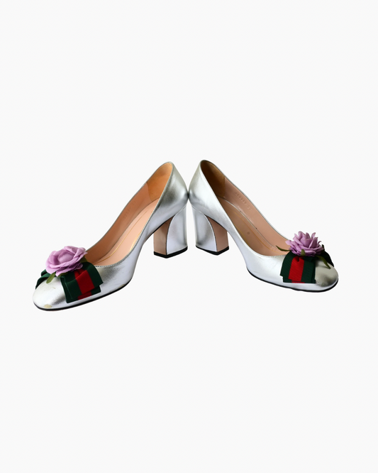 GUCCI METALLIC FLORAL PUMPS (37)